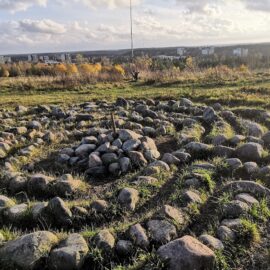 Labyrinth at Luolauoren kukkula,